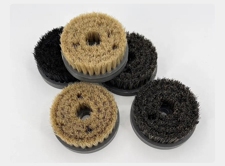 horse hair disk brushes3