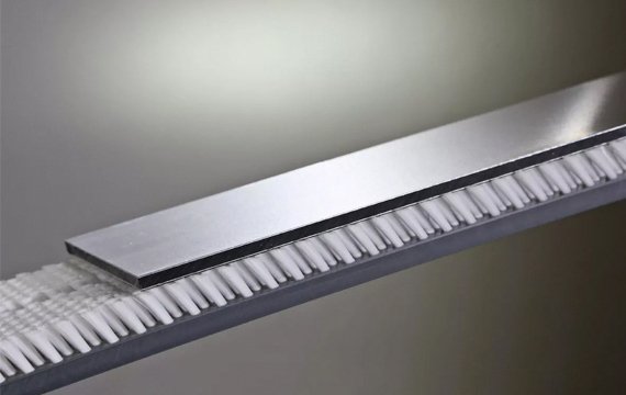 flexible strip brush
