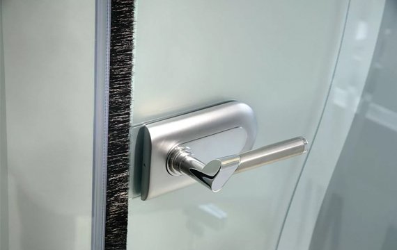 industrial brush for noise reduction