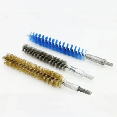 Pipe cleaning brush